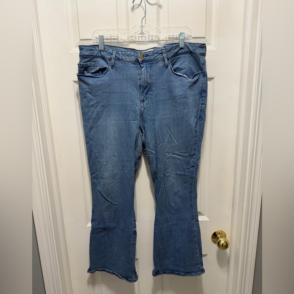 Frame Denim “Le Crop Mini Boot” Women's Jeans in Classic Blue